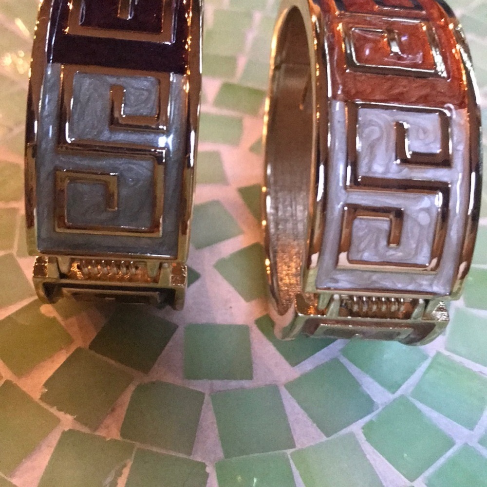 2 Hinged Bangles Bundle - Picture 3 of 5